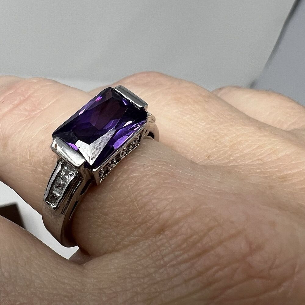 Radiant Sparkle Purple Ring size 10.25 Amethyst Royal Purple Color Silvertone